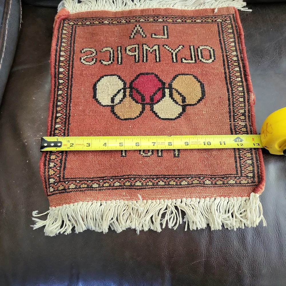 Hand Woven 1984 L A Olympics Small Carpet / Wall Hanging - Picture 5 of 8